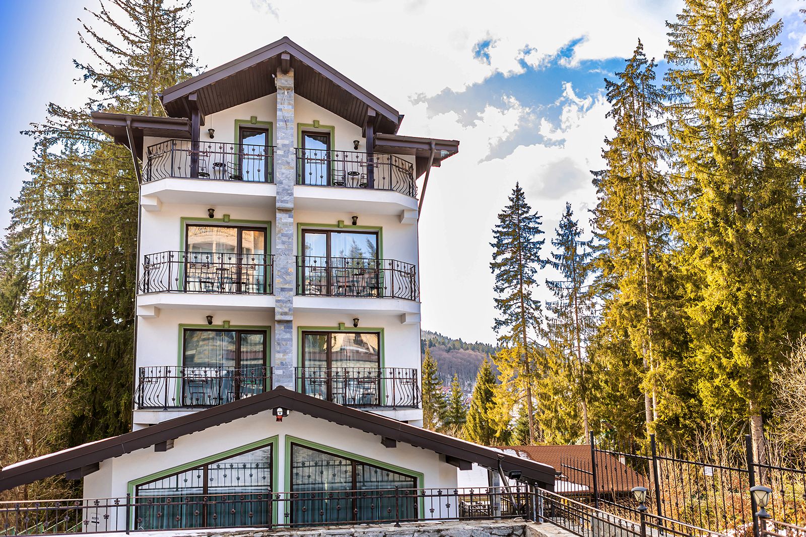 Cazare Predeal | Pensiunea Hilltop Predeal | Oferta cazare Predeal | Pensiune Predeal | Cazare pensiune Predeal | Cazare la munte Predeal | Cazare Pensiunea Hilltop Predeal | Vila Predeal | Cazare cila Predeal | Predeal